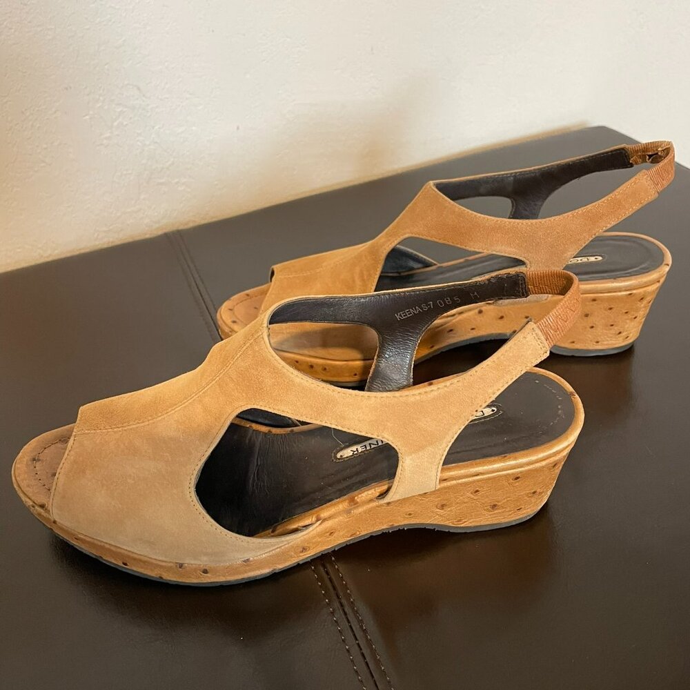 Donald J. Pliner Keena Suede Sandals 8.5